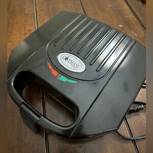 Gotham Steel 2108 750 W Sandwich Toaster - Black